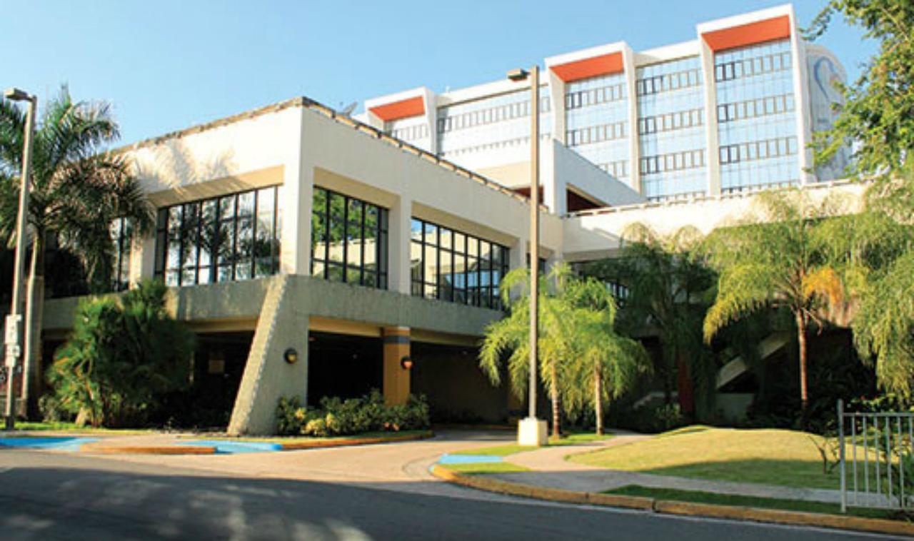 Howard Johnson By Wyndham San Juan Centro Cardiovascular エクステリア 写真